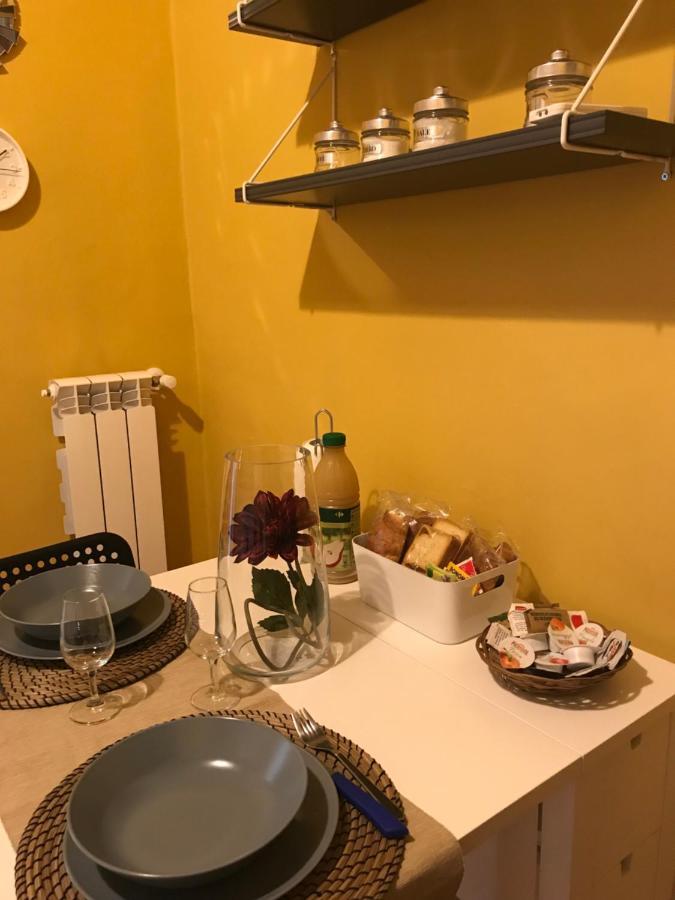 Apartamento Calefati House Possibilita Self Check In Dopo Le 22 Bari Exterior foto