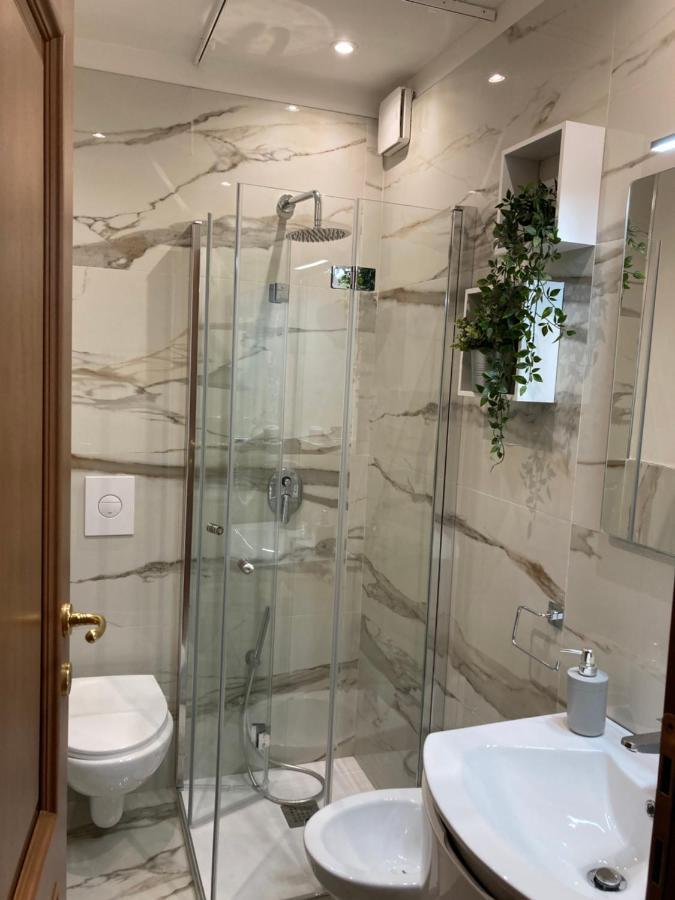 Apartamento Calefati House Possibilita Self Check In Dopo Le 22 Bari Exterior foto