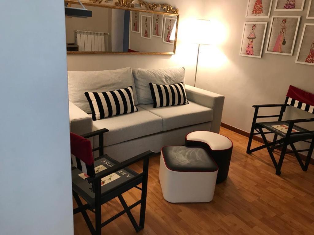 Apartamento Calefati House Possibilita Self Check In Dopo Le 22 Bari Exterior foto