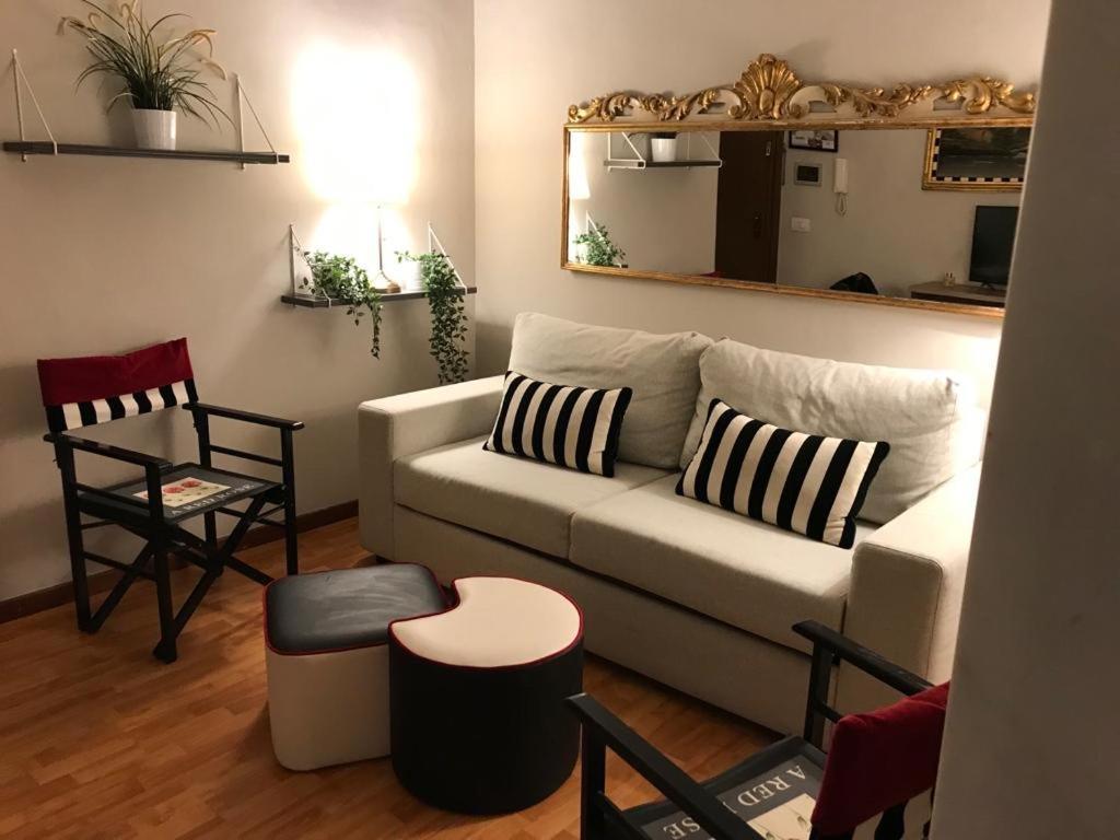 Apartamento Calefati House Possibilita Self Check In Dopo Le 22 Bari Exterior foto